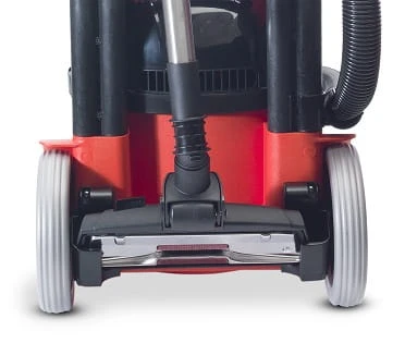 5586