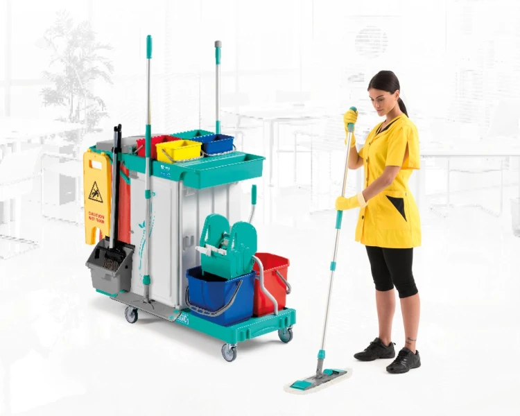 Wózek serwisowy TTS Magic Line 360S z wyciskarką, łączony w system Magic+ – aranżacja