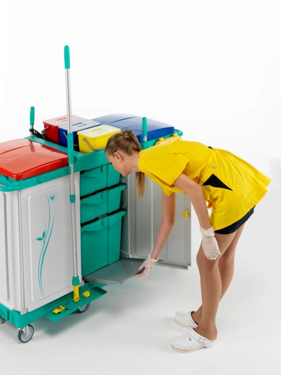 Wózek serwisowy TTS Magic Line 390E Elegance, 2 worki 150 l do segregacji – aranżacja