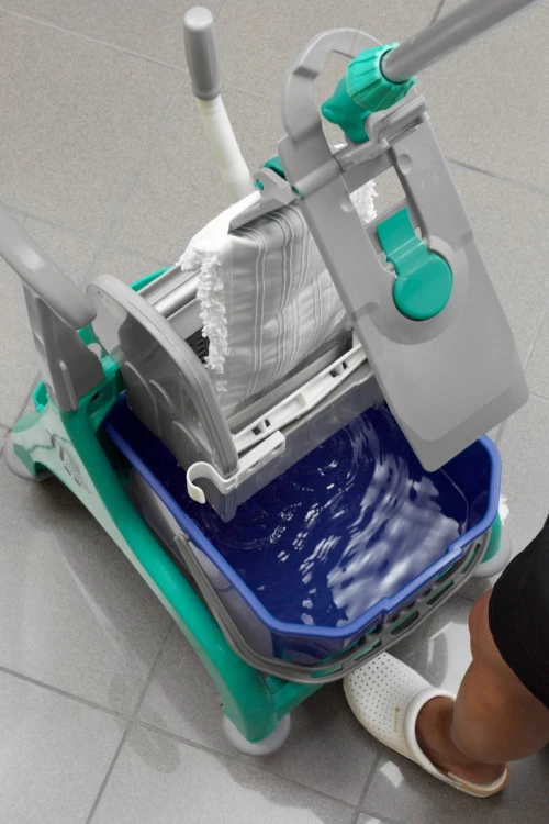 Stelaż do mopa kieszeniowego TTS Blik 40cm – aranżacja
