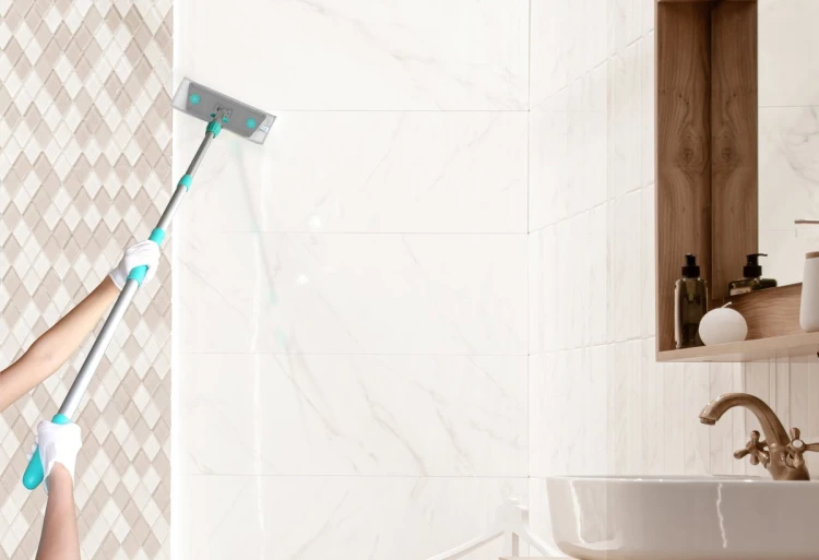 Zestaw TTS Eroy E-08 Plus Clean Glass: wiadro 28 l na kółkach, 2 wiaderka 6 l i packa do szyb na kiju – mycie glazury w łazience